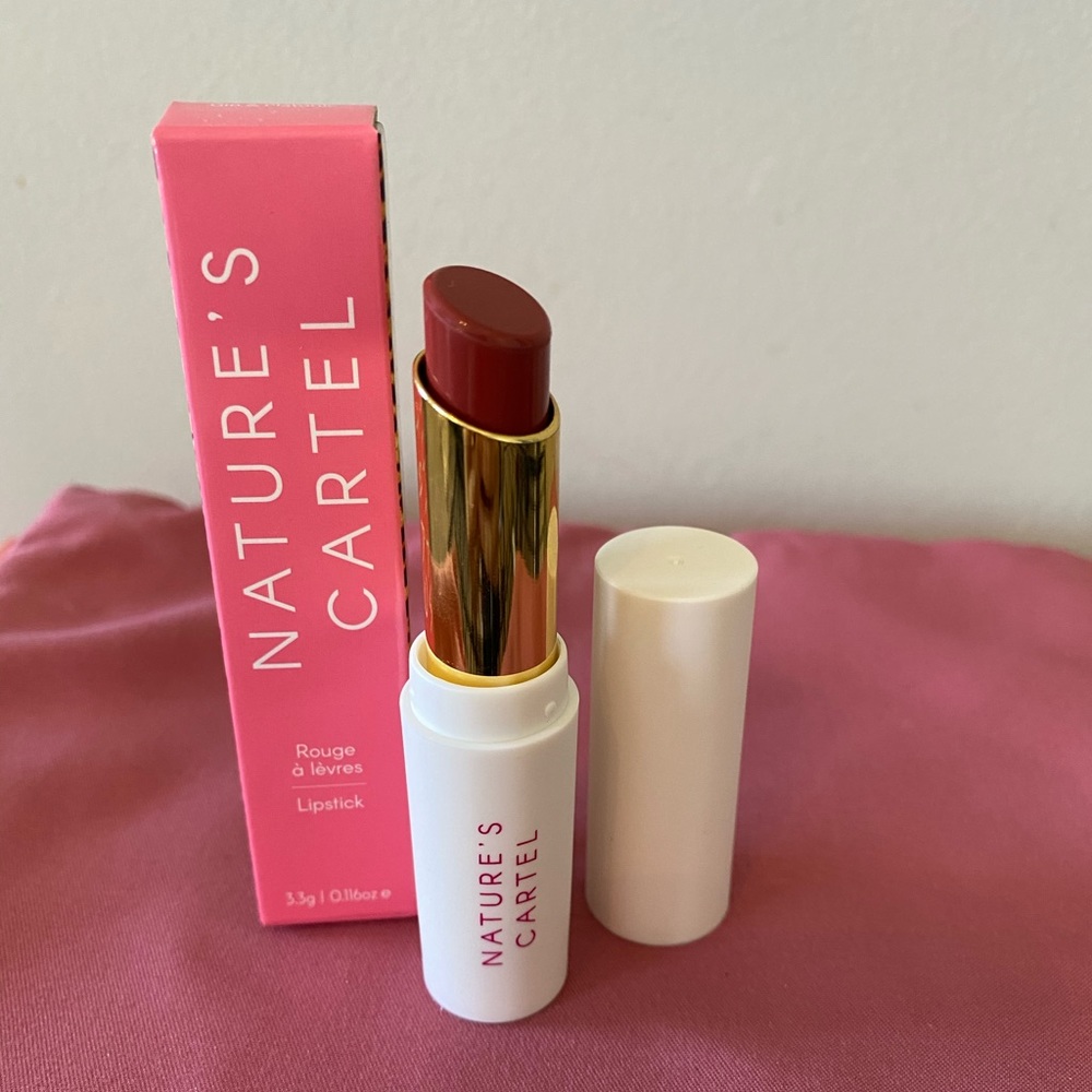 Nature’s Cartel 90’s lipstick in Gin and Platonic